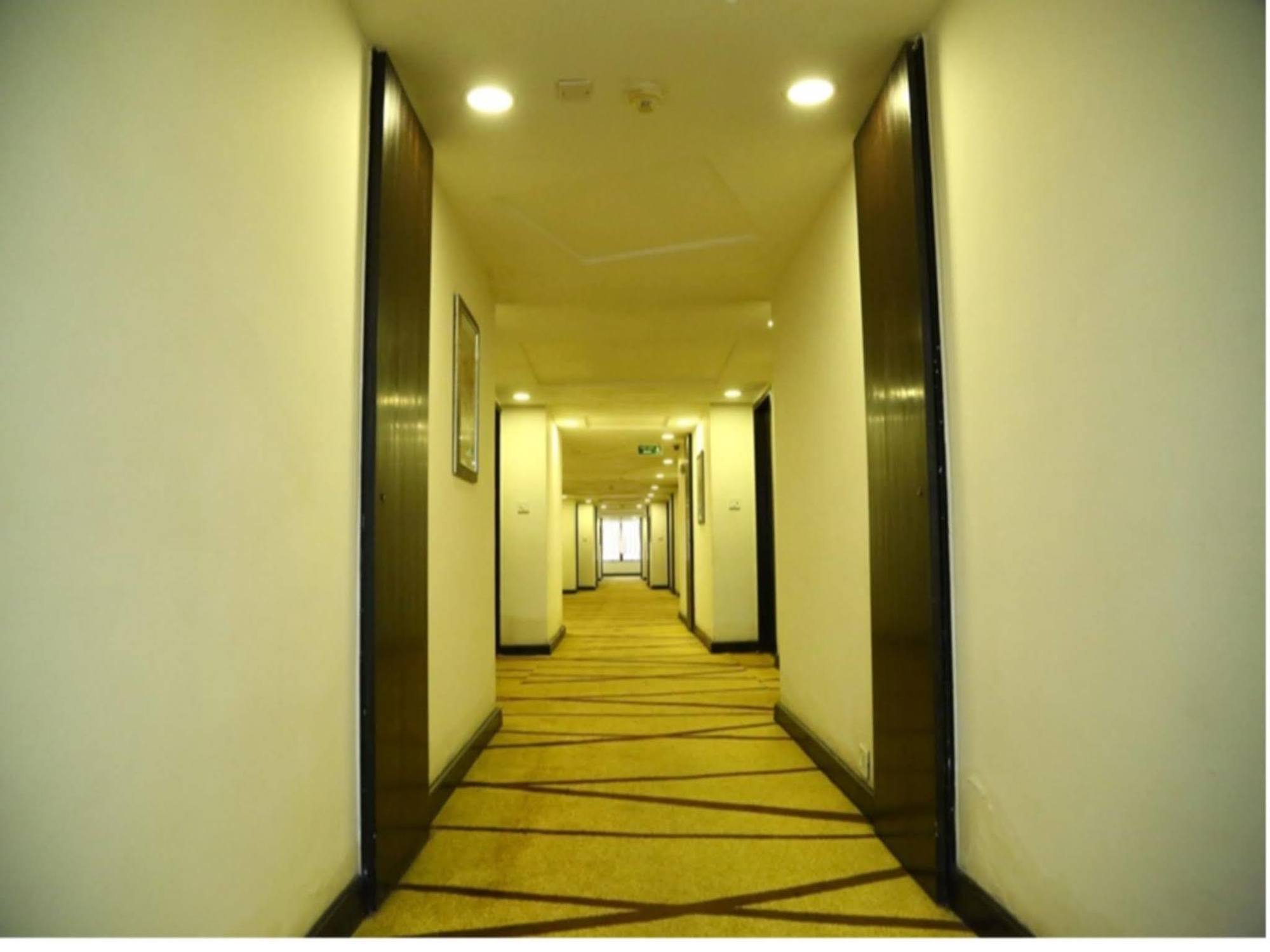 Regenta Central Deccan Chennai, Royapettah Экстерьер фото