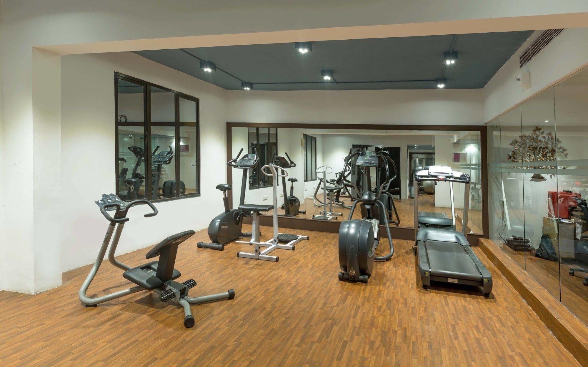 Regenta Central Deccan Chennai, Royapettah Экстерьер фото