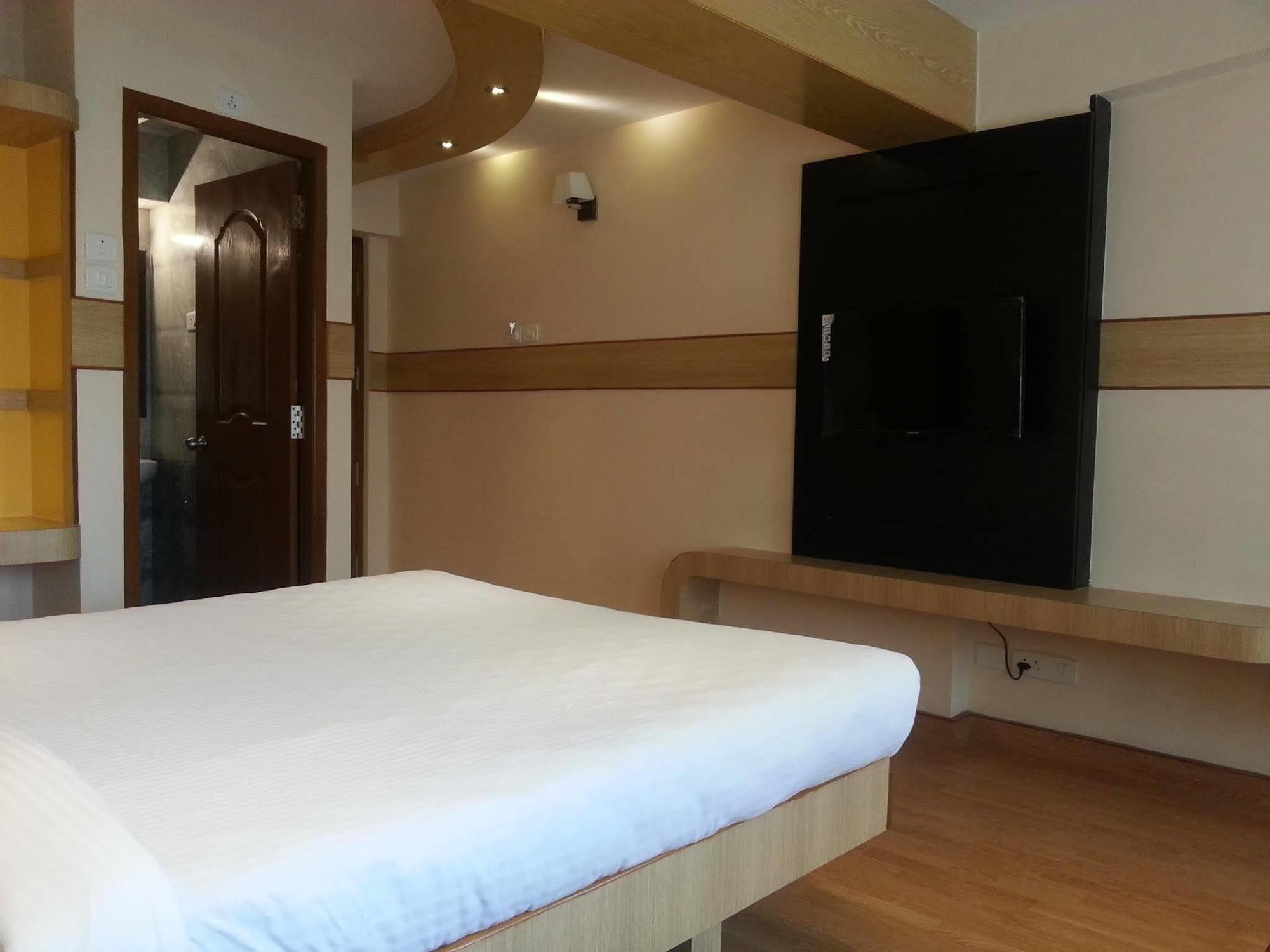 Regenta Central Deccan Chennai, Royapettah Экстерьер фото